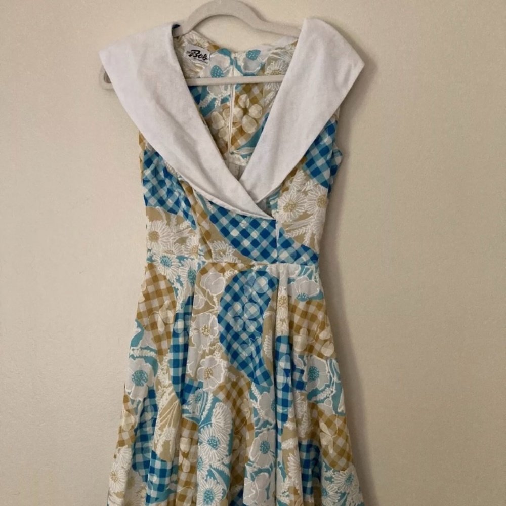 1960s/70s blue and yellow gingham plaid floral pattern dress with circle skirt